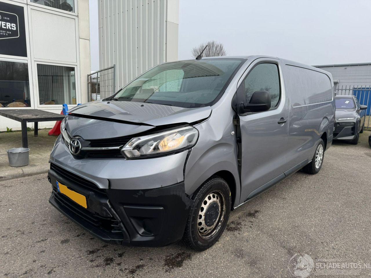 Toyota Proace Worker 2.0 D-4D Navigator Long