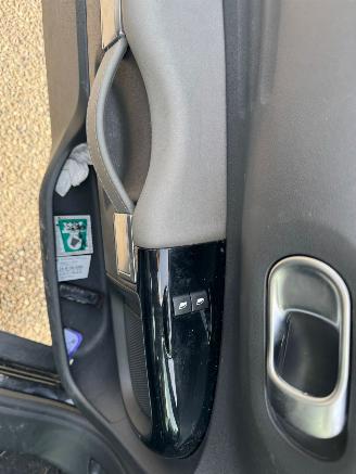 Citroën C4 cactus 1.2 PureTech C-series picture 15