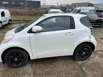 Toyota iQ 1.0 VVTi Comfort picture 2