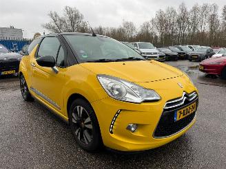 Citroën DS3 Cabrio 1.2 VTi Chic picture 6