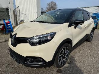 skadebil auto Renault Captur 1.2 AUTOMAAT TCe Dynamique 2013/10