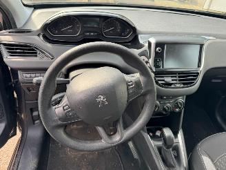 Peugeot 208 1.2 PureTech Blue Lion picture 11