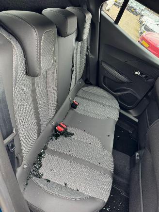 Peugeot 2008 1.2 AUTOMAAT Hybrid 145 Allure picture 15