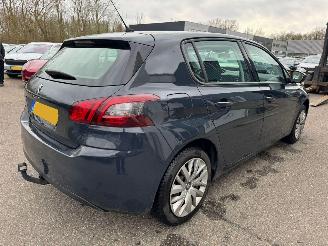Peugeot 308 1.5 BlueHDi Blue Lease picture 5