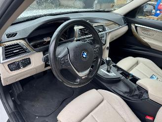BMW 3-serie 320i  AUTOMAAT Luxury Edition picture 10