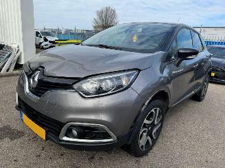 krockskadad bil auto Renault Captur 0.9 TCe Dynamique 2014/3
