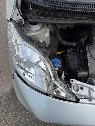 Peugeot 107 1.0-12V XS picture 9