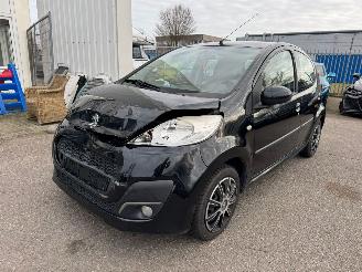 skadebil auto Peugeot 107 1.0 AUTOMAAT Active 2012/11