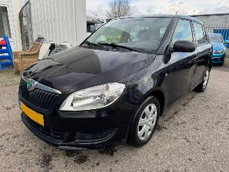 Damaged car Skoda Fabia 1.2-12V Go 2011/8