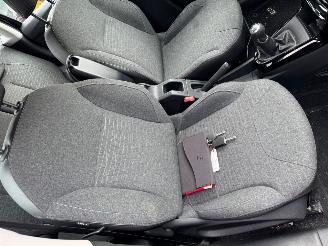 Citroën C3 1.2 PureTech Selection picture 19