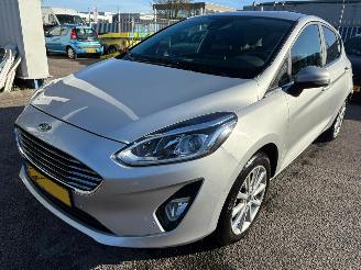 Damaged car Ford Fiesta 1.0 EcoBoost Titanium 2019/7