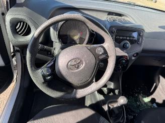 Toyota Aygo 1.0 VVT-i x-fun picture 9