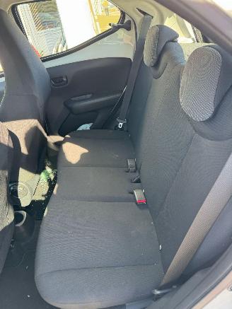 Toyota Aygo 1.0 VVT-i x-fun picture 13