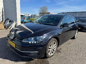 Damaged car Volkswagen Golf 1.5 TSI Comfortline Business 2019/4