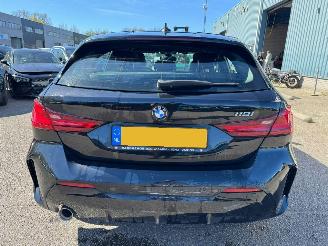 BMW 1-serie 118i AUTOMAAT High Executive picture 4