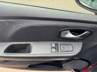 Renault Clio Estate 0.9 TCe Limited picture 17