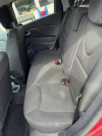 Renault Clio Estate 0.9 TCe Limited picture 16