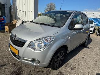Vaurioauto  passenger cars Opel Agila 1.2 Edition 2013/9