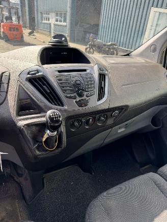 Ford Transit Custom 340 2.0 TDCI L2H1 Ambiente picture 14