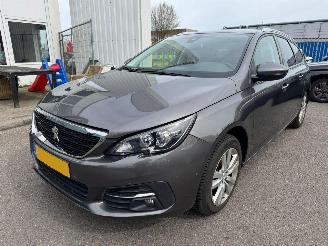  Peugeot 308 SW 1.2 PureTech Blue Lease Executive 2018/7