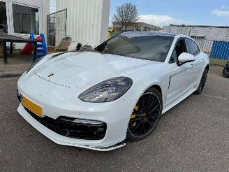 Damaged car Porsche Panamera 2.9 AUTOMAAT 4 E-Hybrid 2018/5