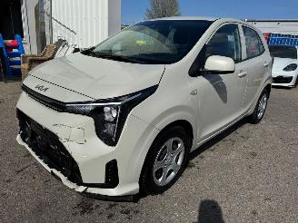 Voiture accidenté Kia Picanto 1.0 AUTOMAAT DPI DynamicPlusLine 2024/7