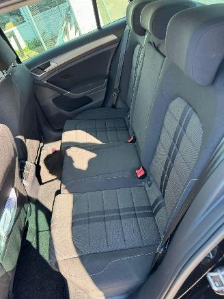 Volkswagen Golf 1.0 TSI Connected Series picture 16