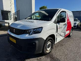 Schade bestelwagen Peugeot Partner 1.5 BlueHDI Premium 2021/4