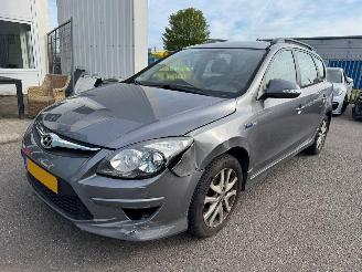 Avarii autoturisme Hyundai I-30 CW 1.4i i-Motion 2012/1