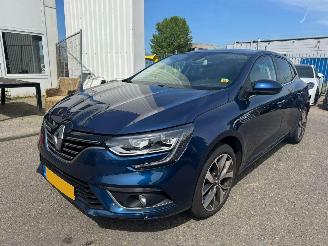 Unfallwagen Renault Mégane 1.2 TCe Bose 2016/2