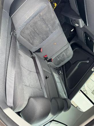 BMW 3-serie 320i AUTOMAAT High Executive picture 17