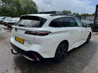 Damaged car Peugeot 308 SW 1.6 AUTOMAAT  HYbrid 180 GT Pack Business 2022/11