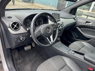 Mercedes B-klasse 180 AUTOMAAT Ambition picture 9