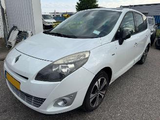 škoda osobní automobily Renault Grand-scenic 1.4 TCe Bose 2011/8