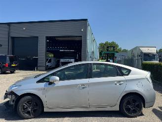 Toyota Prius 1.8 AUTOMAAT Dynamic picture 2