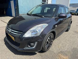 Vaurioauto  passenger cars Suzuki Swift 1.2 Style EASSS 2015/10