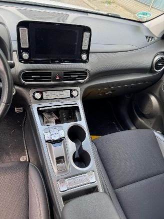 Hyundai Kona EV Premium 64 kWh picture 12