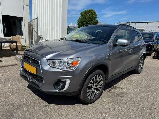 Voiture accidenté Mitsubishi ASX 1.6 Cleartec Instyle 2015/8