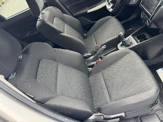 Suzuki Swift 1.2 Select picture 15