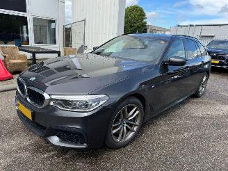 uszkodzony samochody osobowe BMW 5-serie Touring 540i AUTOMAAT xDrive High Executive 2018/12