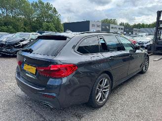 BMW 5-serie Touring 540i AUTOMAAT xDrive High Executive picture 5