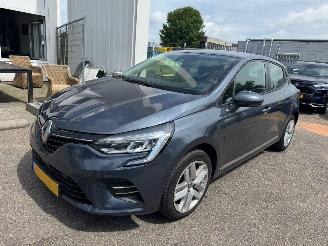 krockskadad bil auto Renault Clio 1.0 TCE ZEN 2020/8