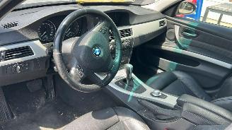 BMW 3-serie 330d AUTOMAAT Dynamic picture 9