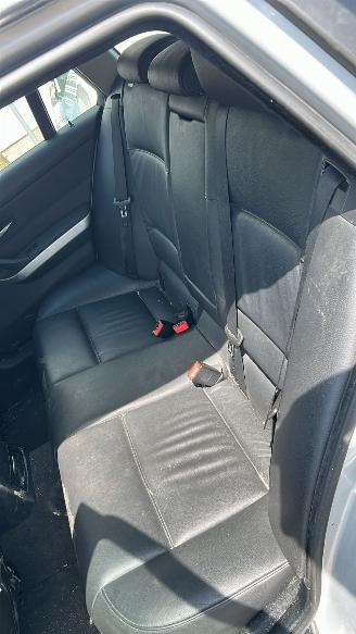 BMW 3-serie 330d AUTOMAAT Dynamic picture 15