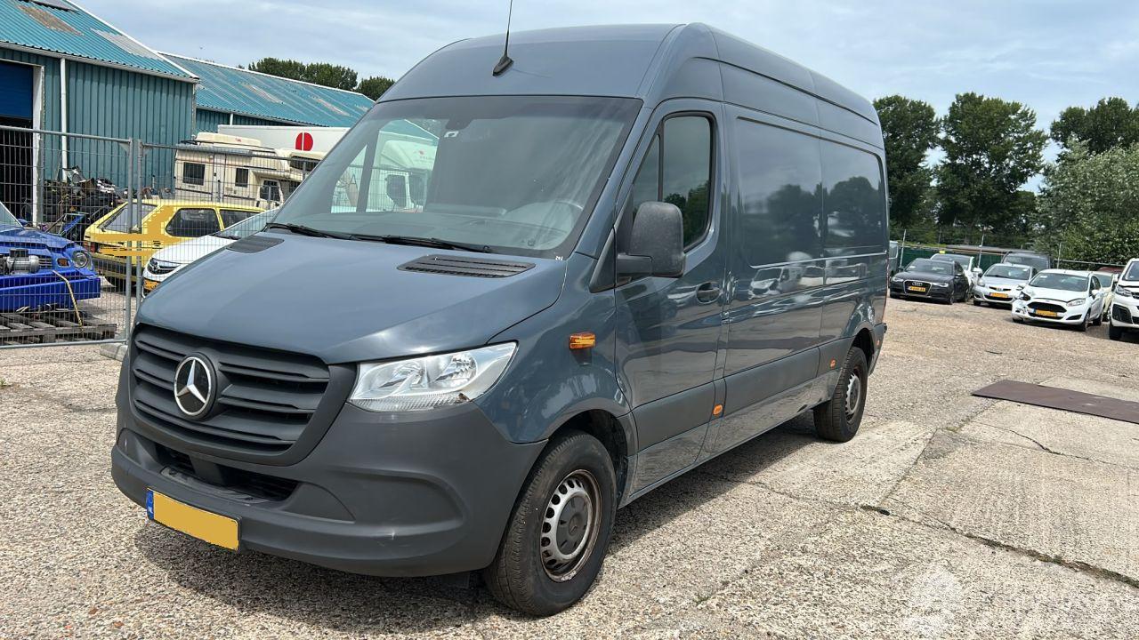 Mercedes eSprinter Mercedes-Benz eSprinter