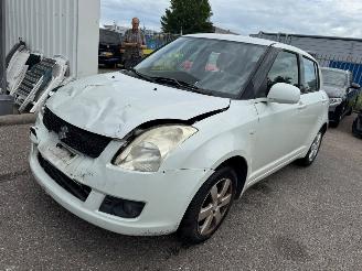Damaged car Suzuki Swift 1.3 Shogun 2009/1