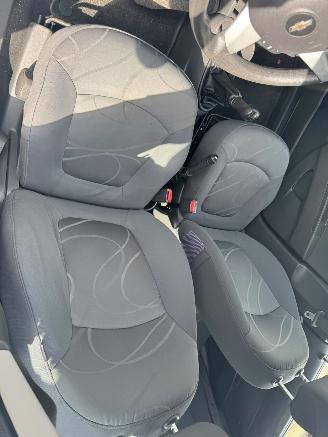 Chevrolet Spark 1.0 16V LE Bi-Fuel picture 14