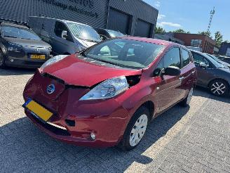 Vaurioauto  passenger cars Nissan Leaf Visia 24 kWh 2016/6
