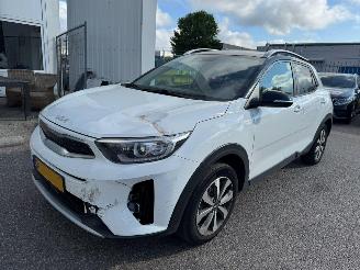 skadebil auto Kia Stonic 1.0 T-GDi MHEV DynamicPlusLine 2022/1