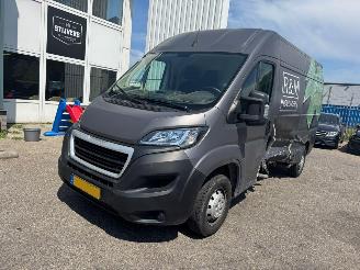 skadebil bedrijf Peugeot Boxer 330 2.2 BlueHDi 120 L2H2 Premium 2021/8